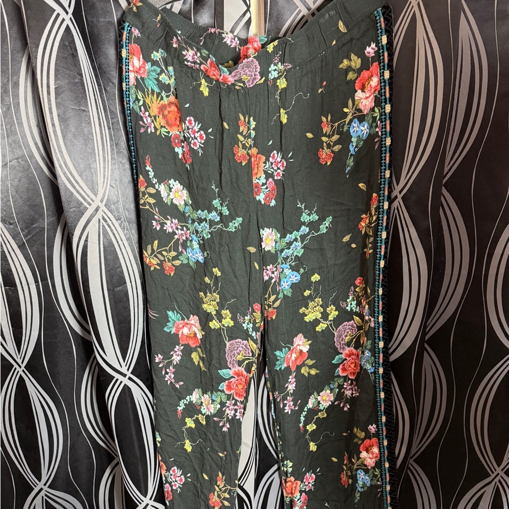 Johnny Was Floral Patterned Pants